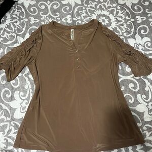 Women’s Blouse